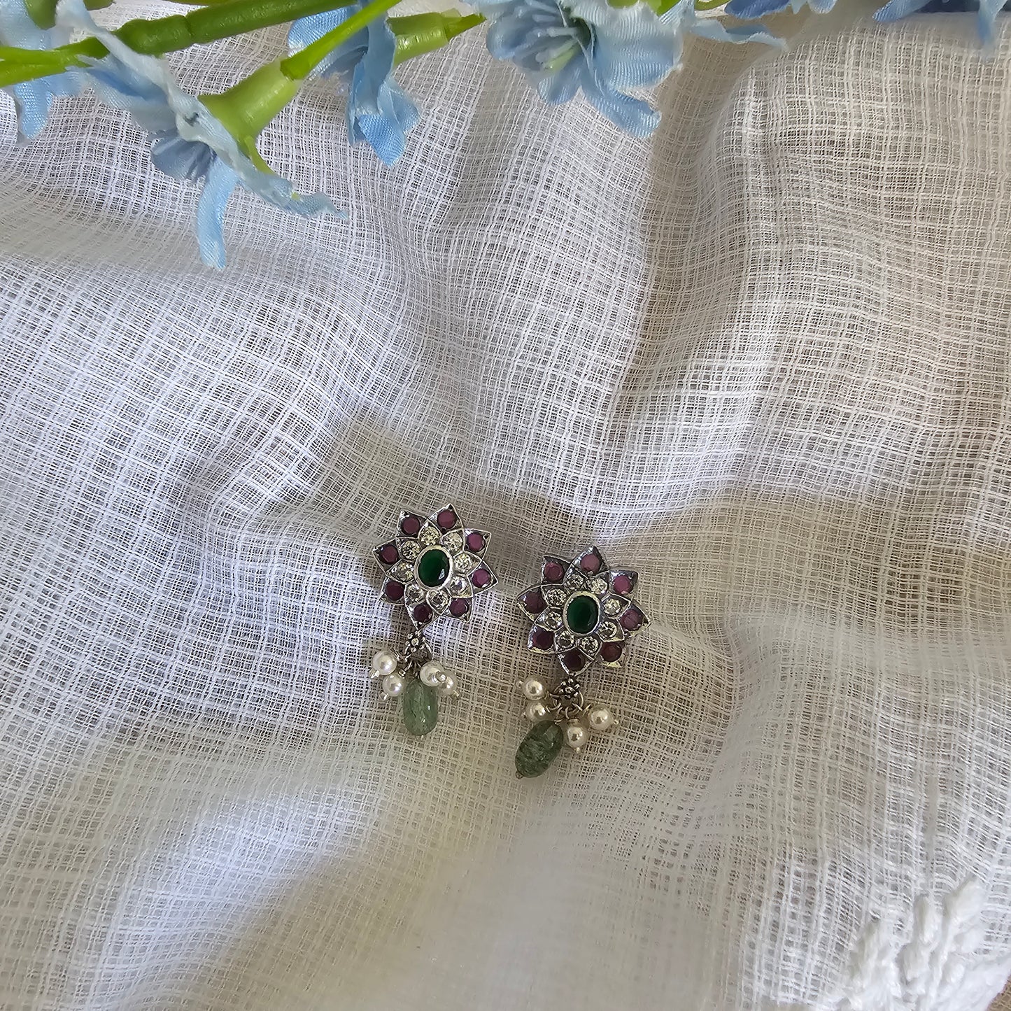 Silver 92.5 kemp studs with pearls