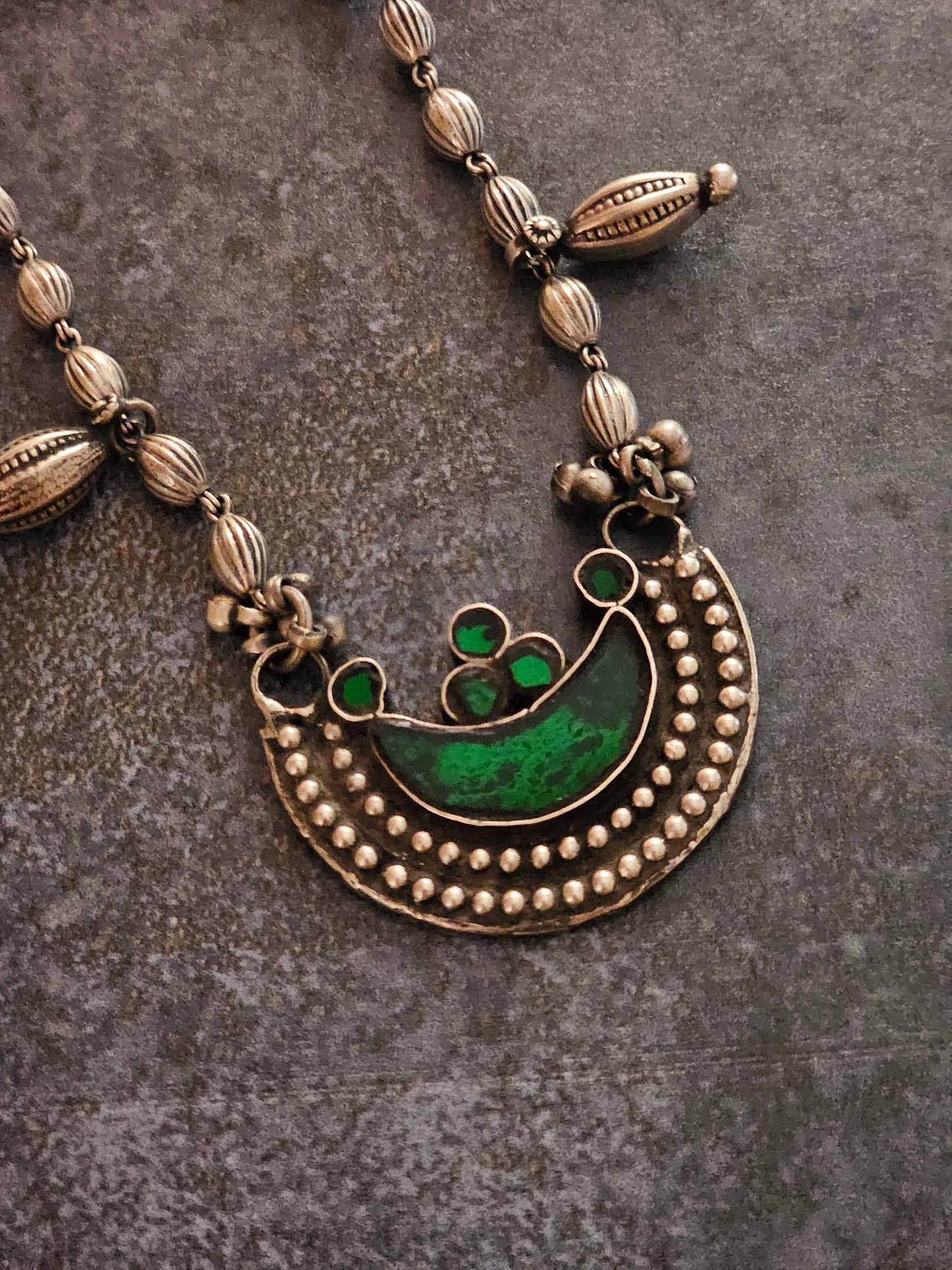 Vintage glass pendant necklace