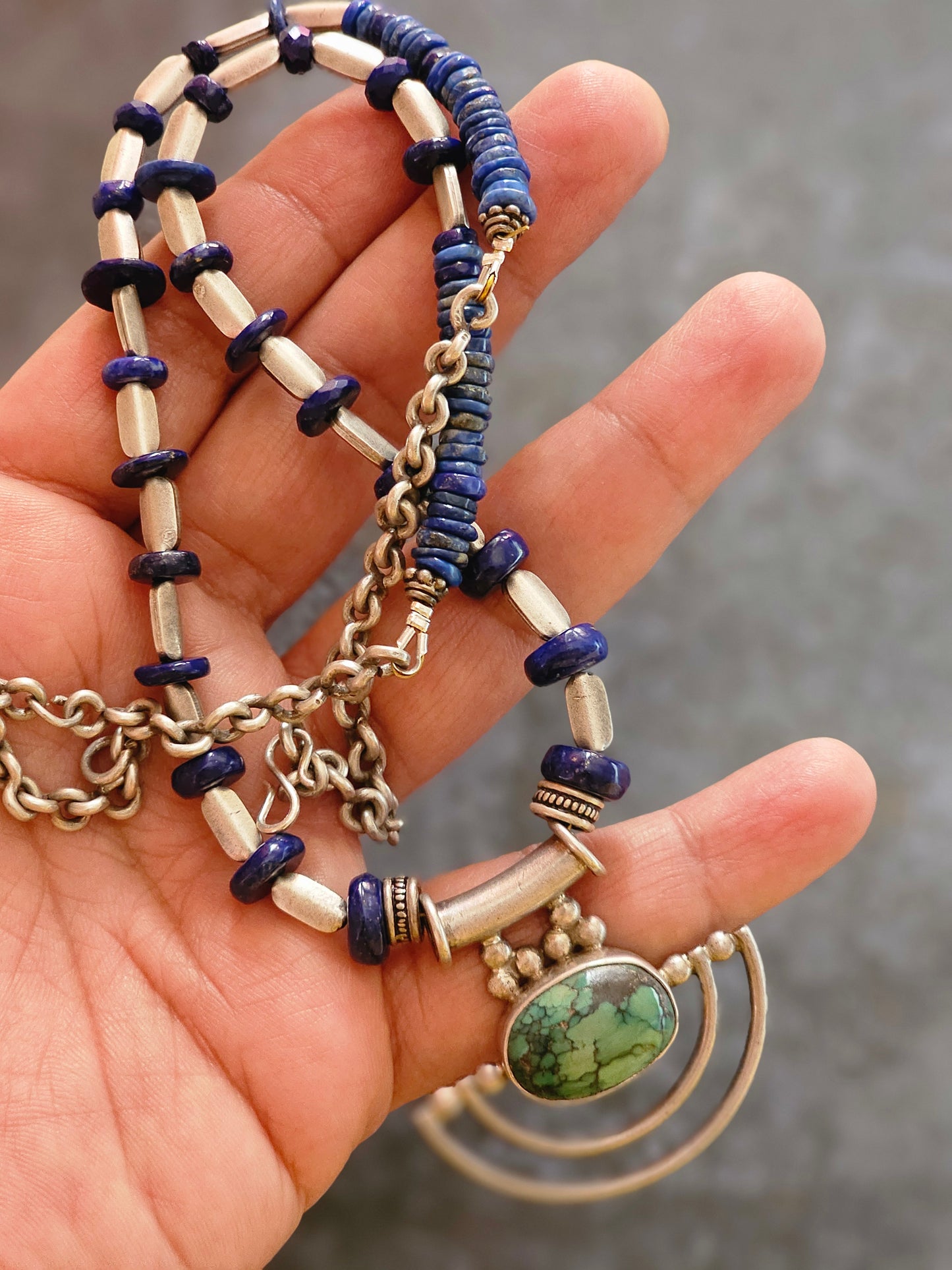 Green Turquoise and lapis lazuli necklace