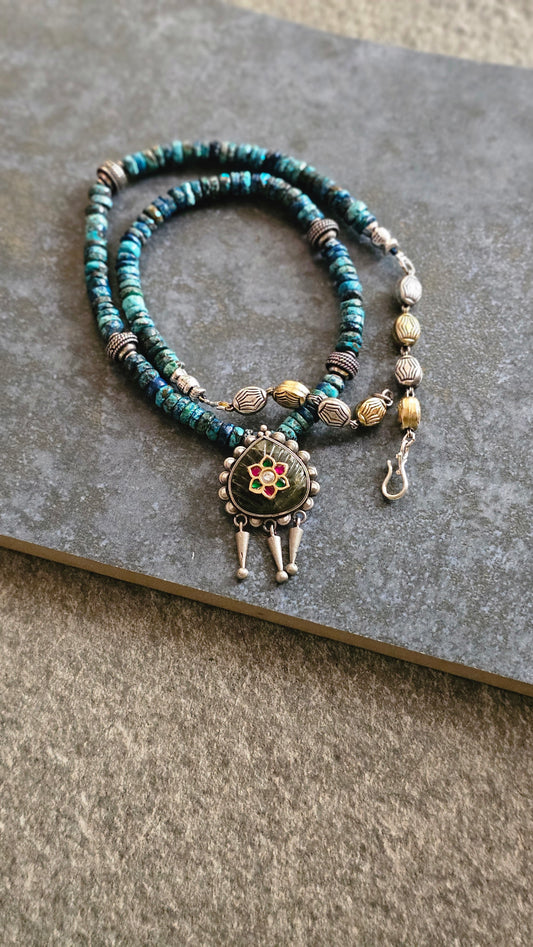Neelkamal | Turquoise, Carved Labradorite & Kundan Necklace