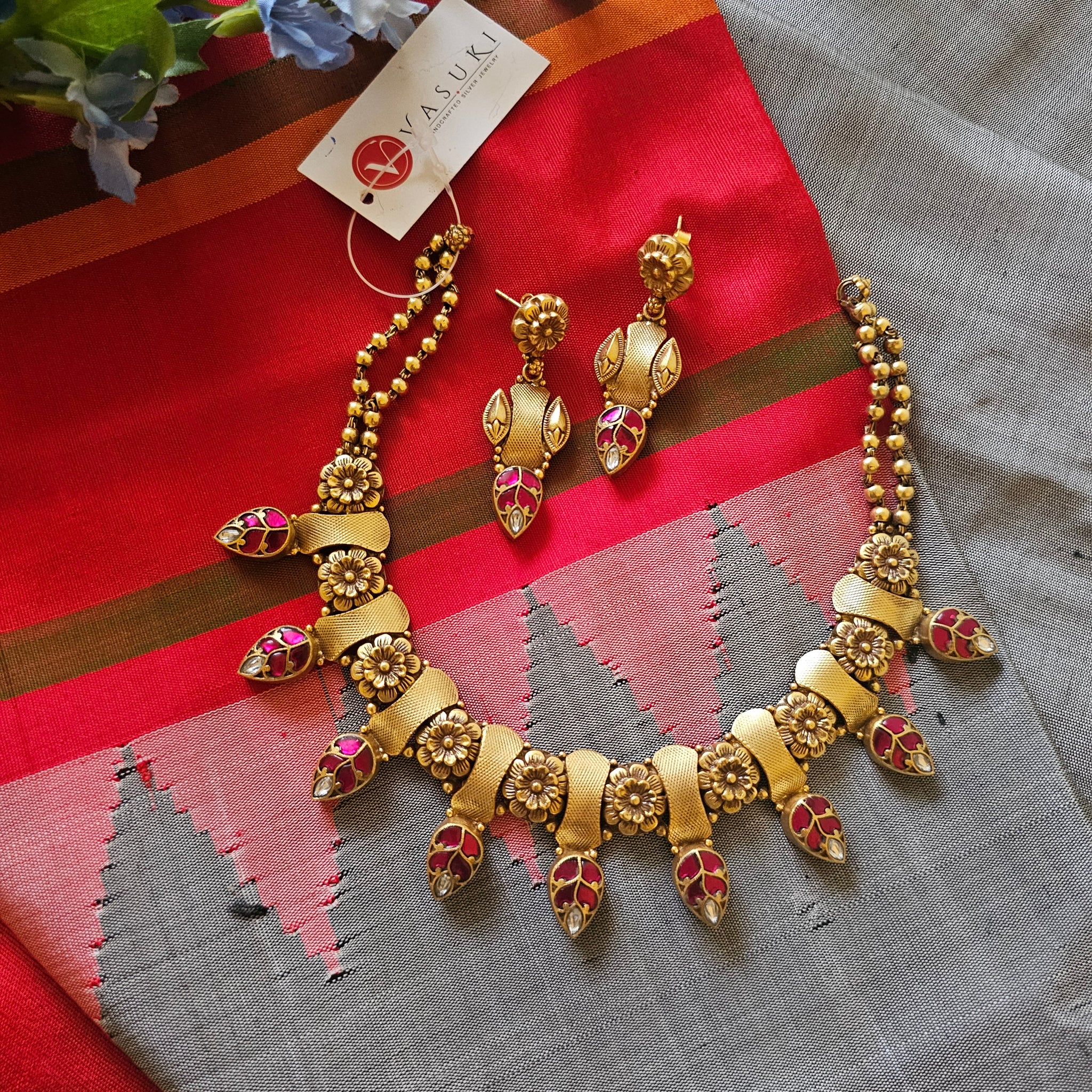 Silver 92.5 kundan choker in gold polish