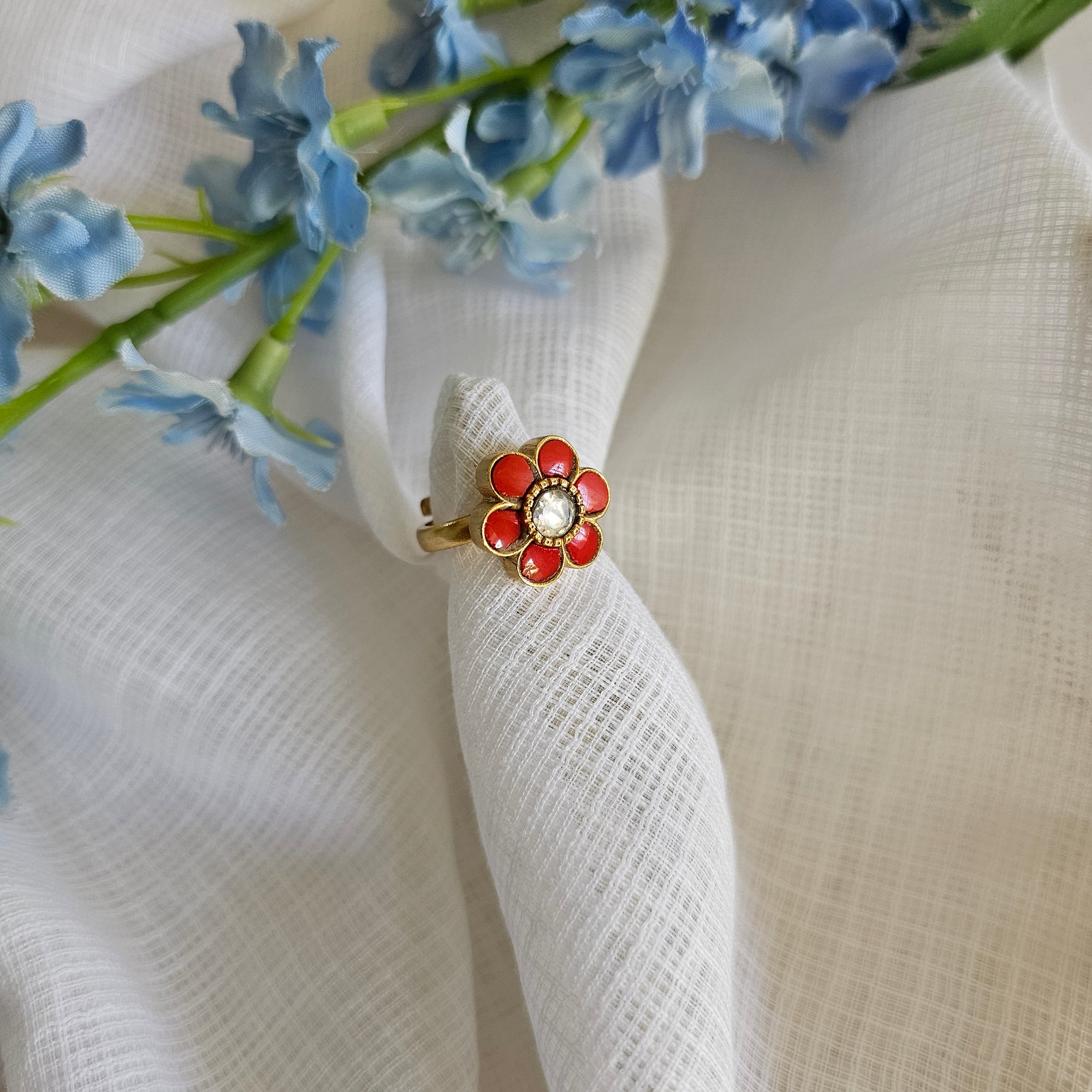 Silver 92.5 kundan gold polish coral and moissanite ring