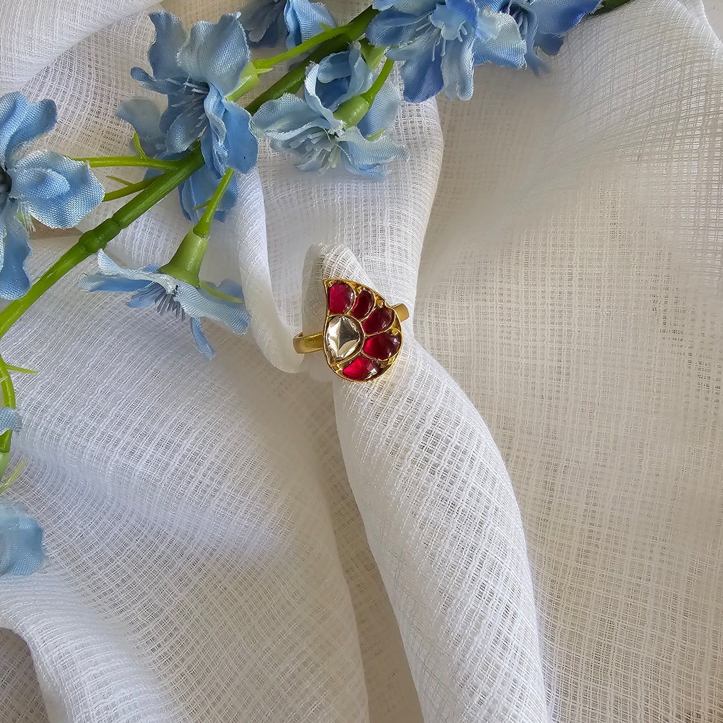 Silver 92.5 gold polish pink kundan and moissanite ring