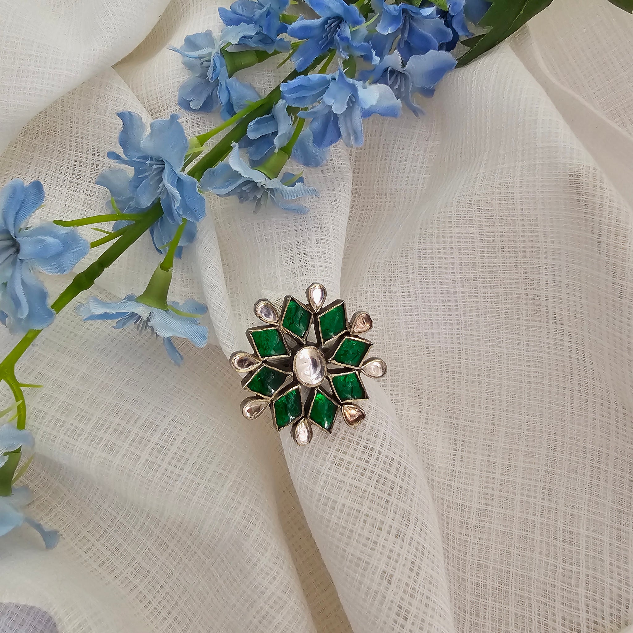 Silver 92.5 green kundan and moissanite ring