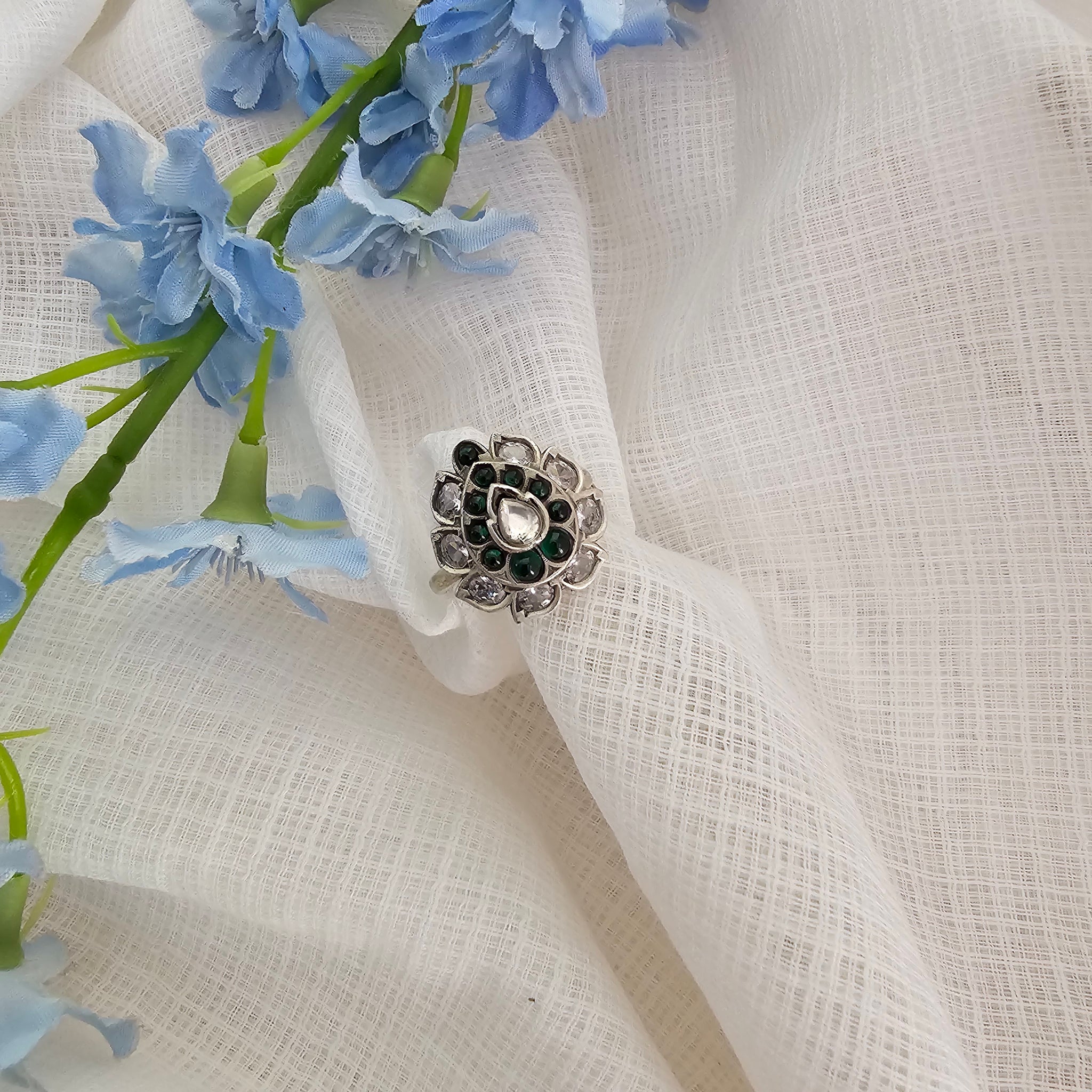 Silver 92.5 green and white Kemp ring