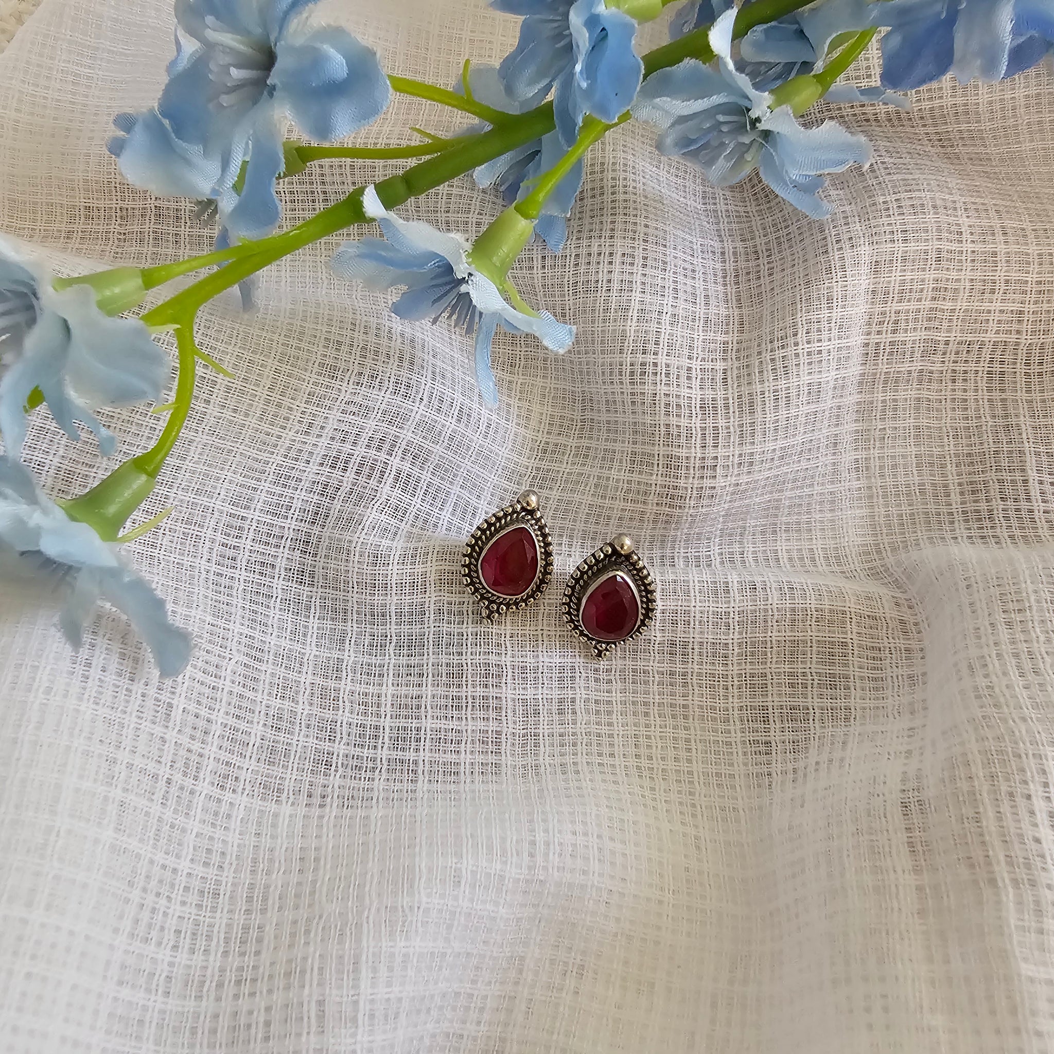 Silver 92.5 garnet stud