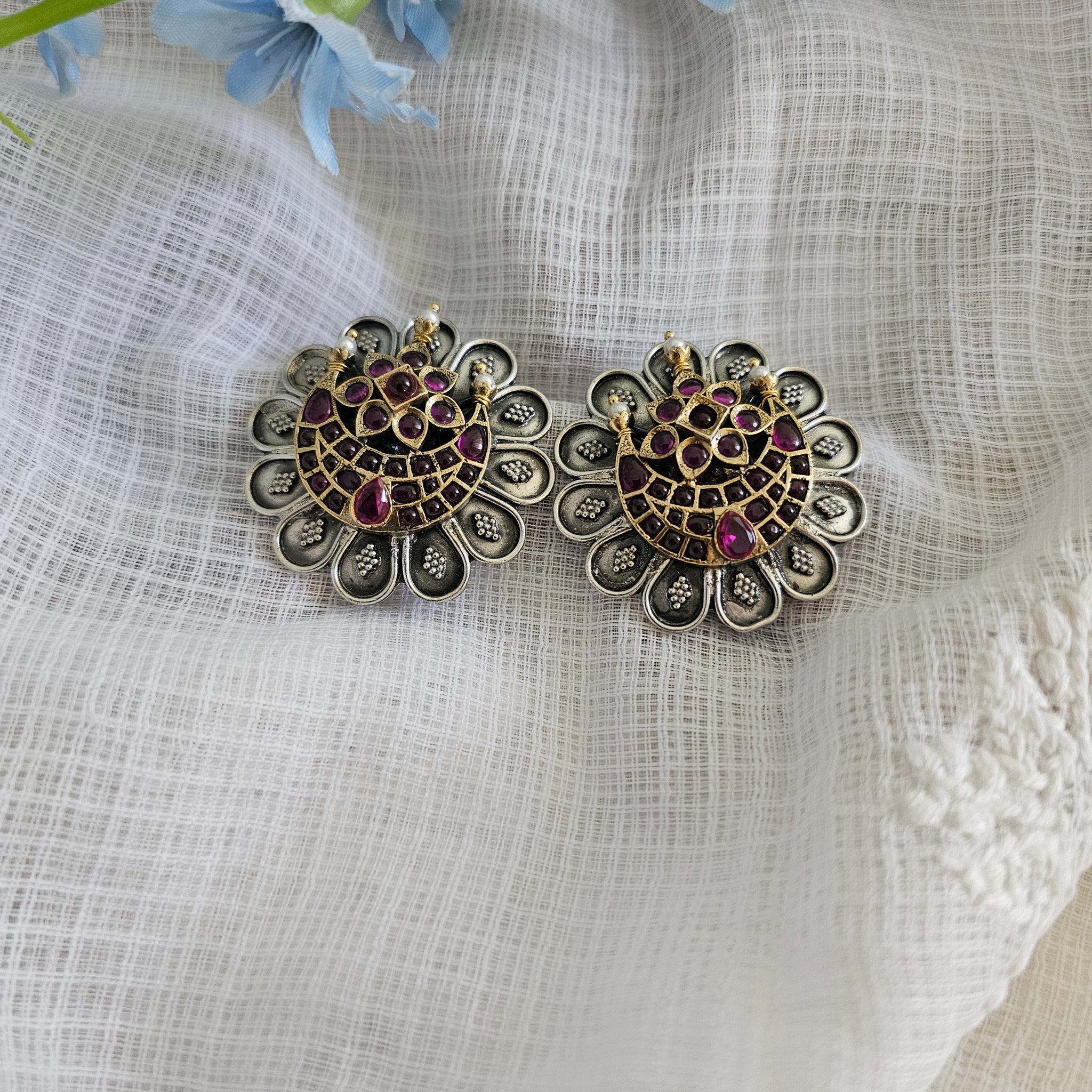 Silver 92.5 kundan two tone statement stud