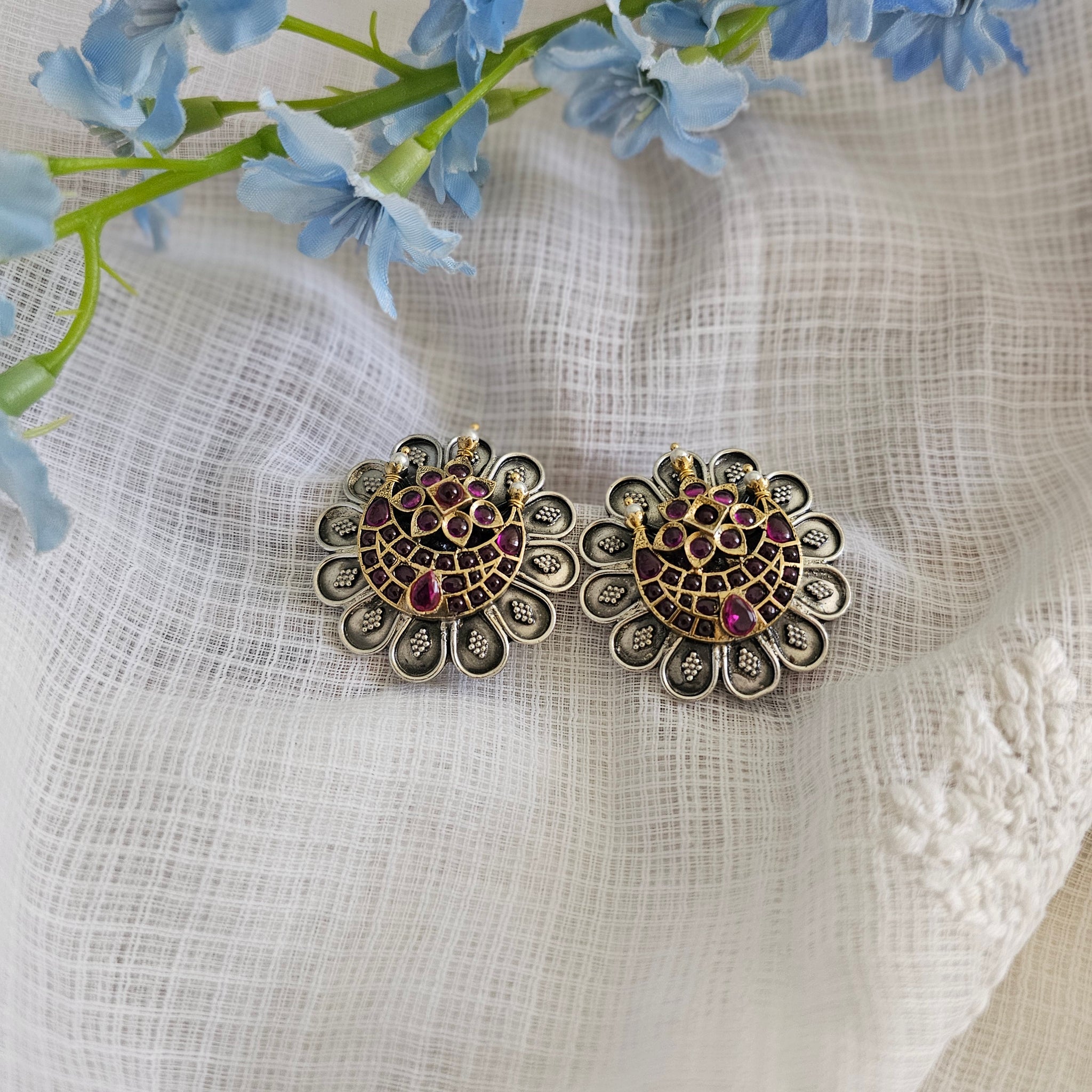 Silver 92.5 kundan two tone statement stud