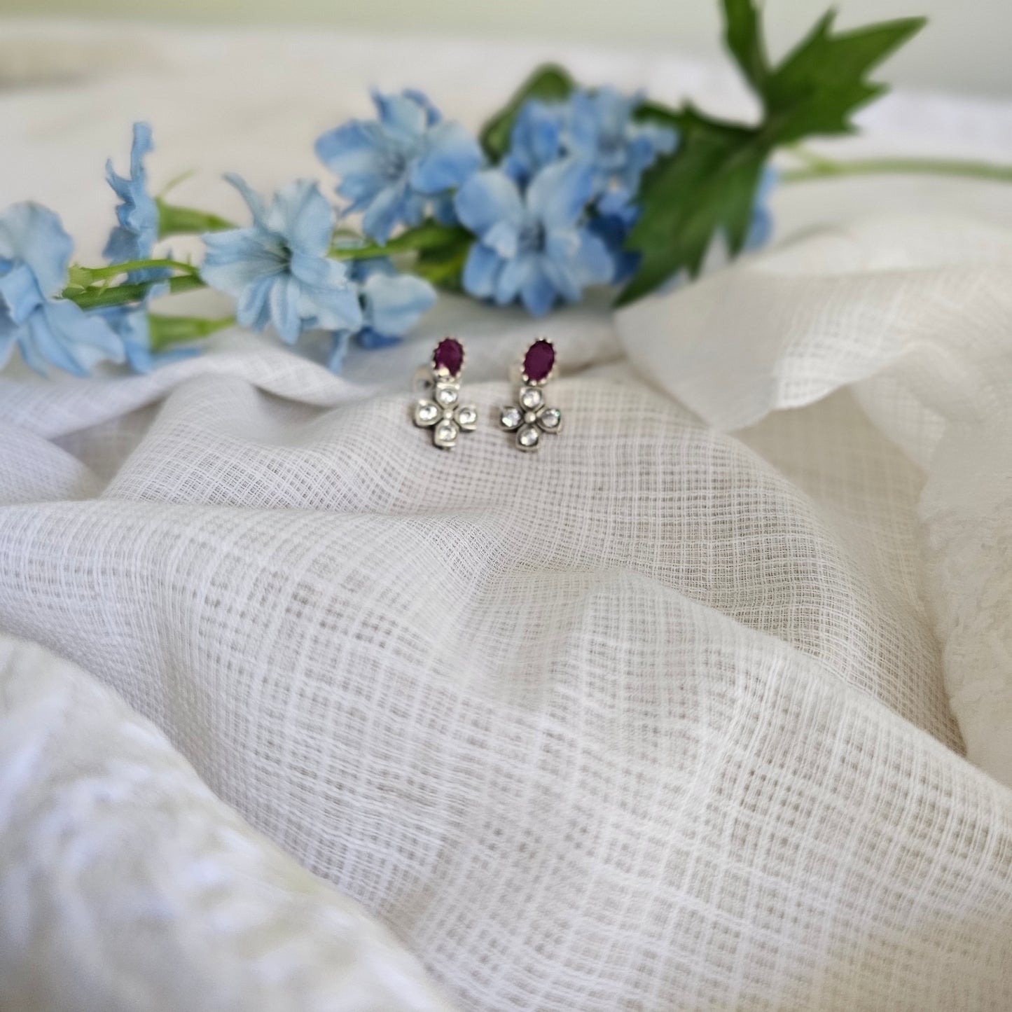 Silver 92.5 kemp and moissanite stud