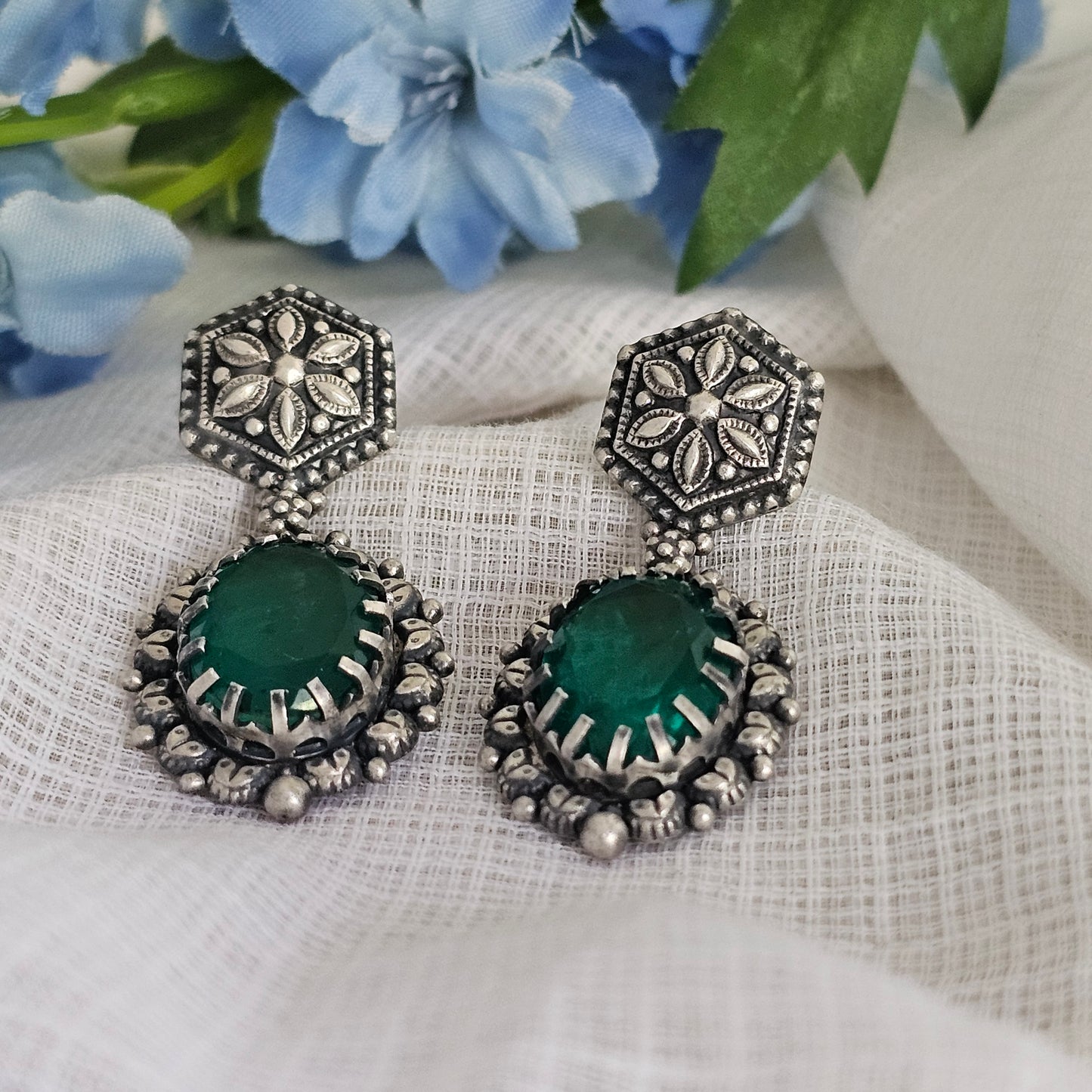 Silver 92.5 Kolhapuri stud with green onyx