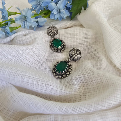 Silver 92.5 Kolhapuri stud with green onyx