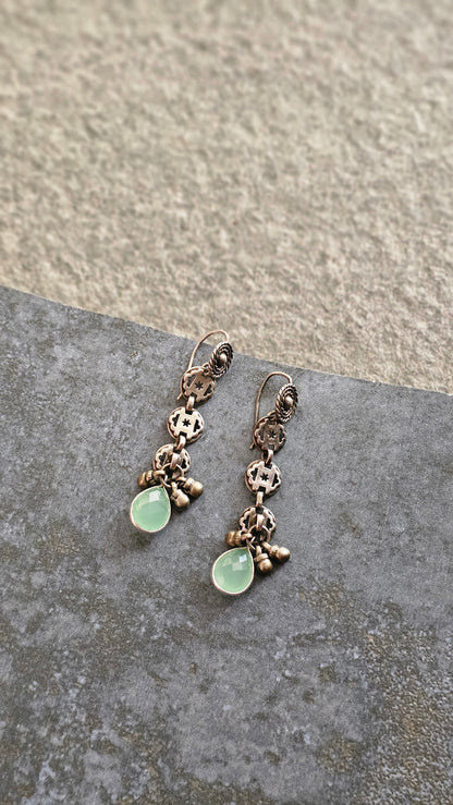 Nomad's Keepsake – Vintage Silver & Green Chalcedony Earrings