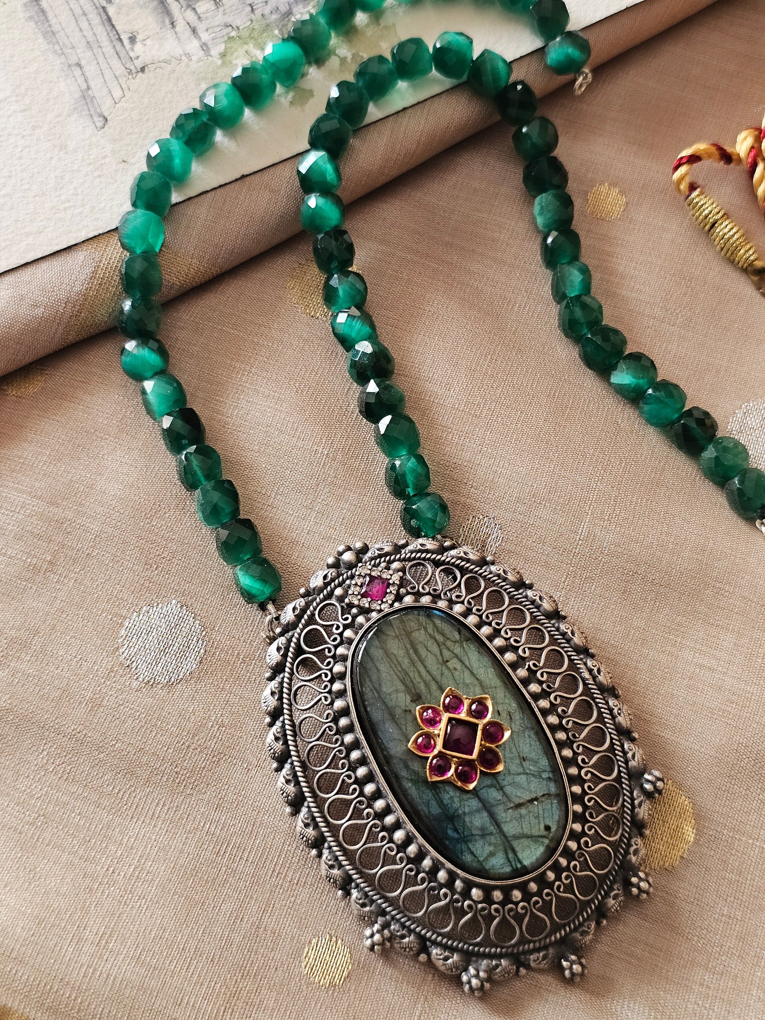 Fusion Silver Necklace with Kolhapur Motifs, Fire Labradorite, Red Kundan Inlay & Green Beryllium Stones – Handcrafted in 92.5 Silver