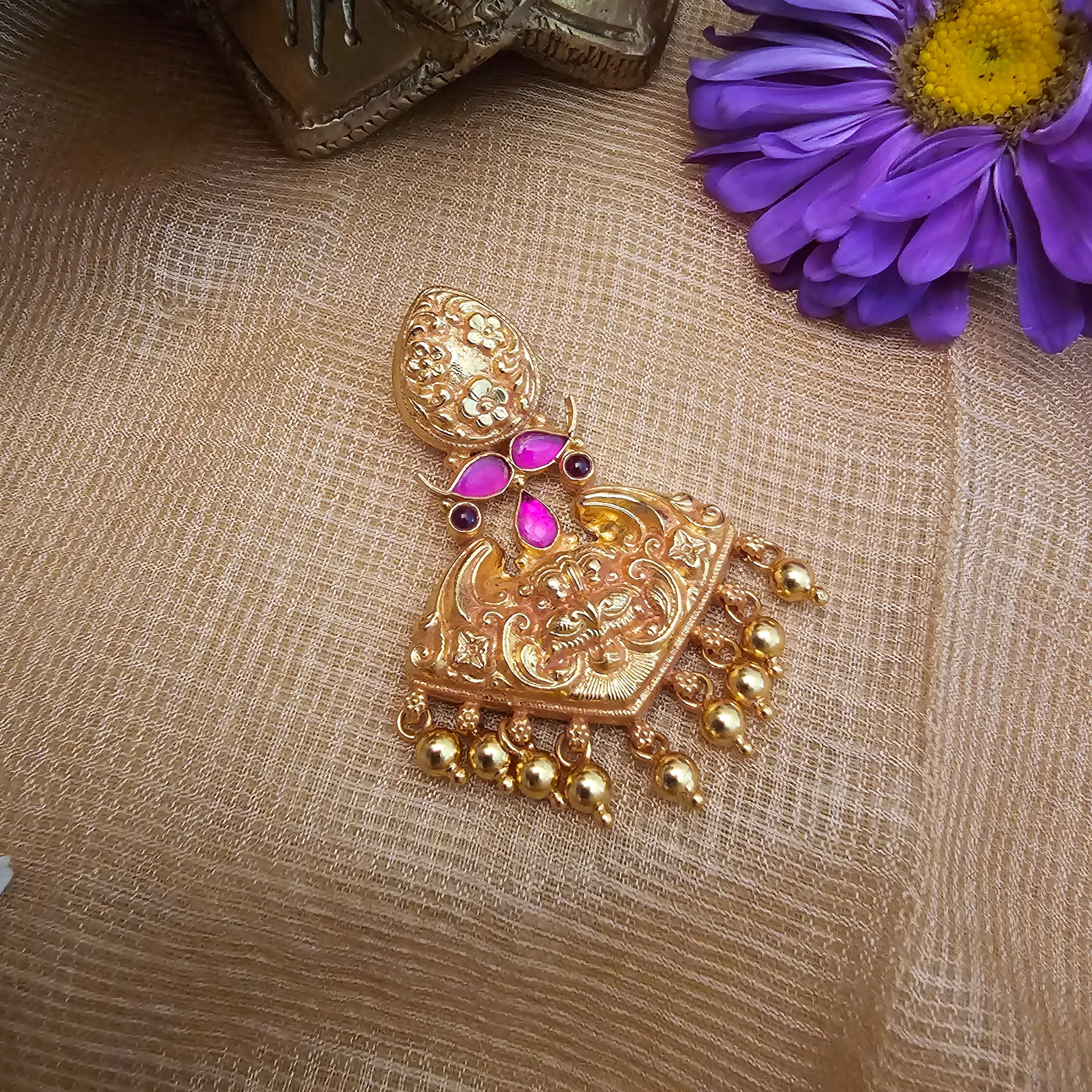 Silver 92.5 kundan gold polish pendant