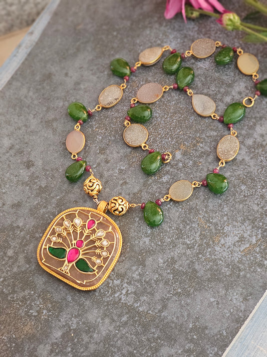 Gold polish kundan inlay pendant druzzy stone necklace