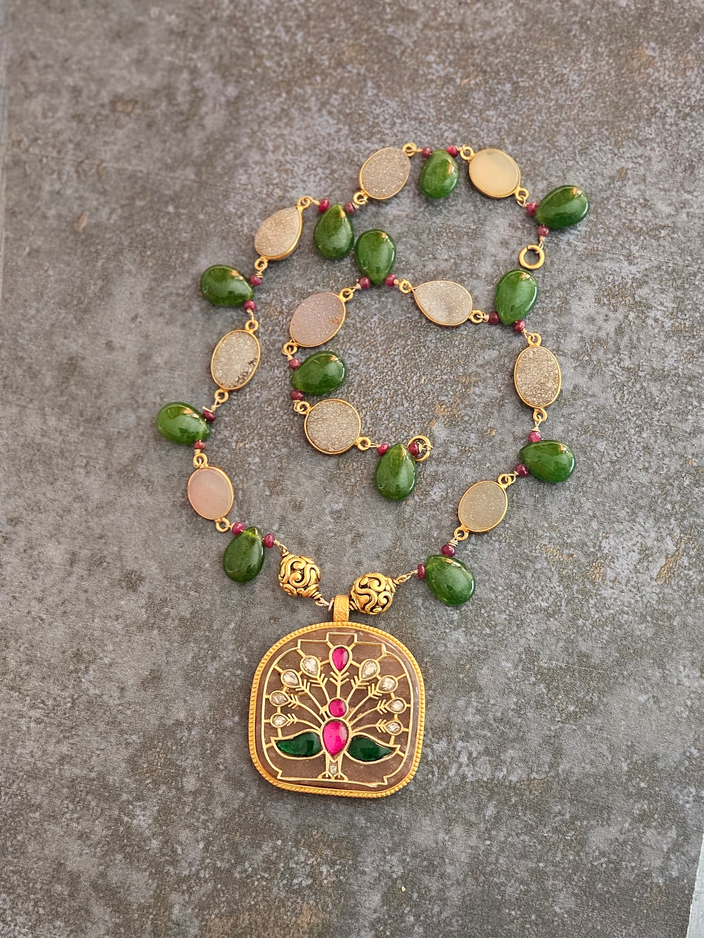 Gold polish kundan inlay pendant druzzy stone necklace