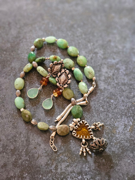 Chrysoprace gemstone necklace set