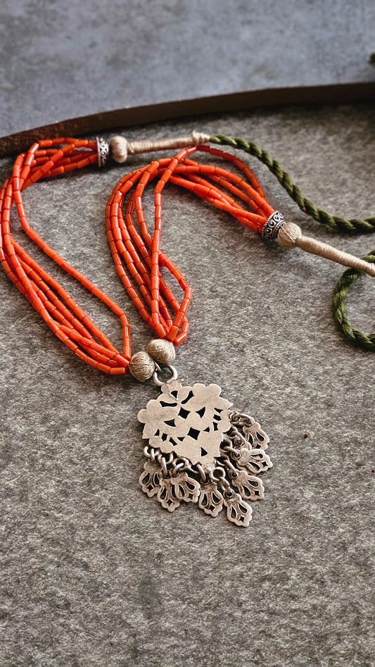 Italian Coral necklace vintage silver