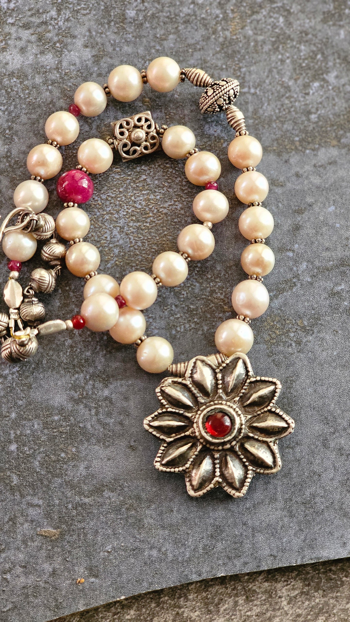 Fresh water pearls vintage pendant
