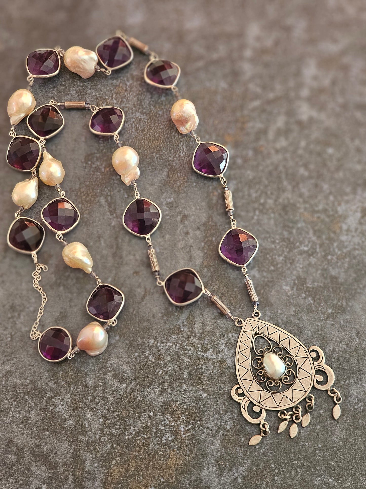 Amethyst, Baroque pearls necklace Hill tribe pendant