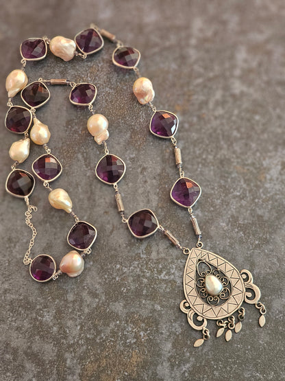 Amethyst, Baroque pearls necklace Hill tribe pendant