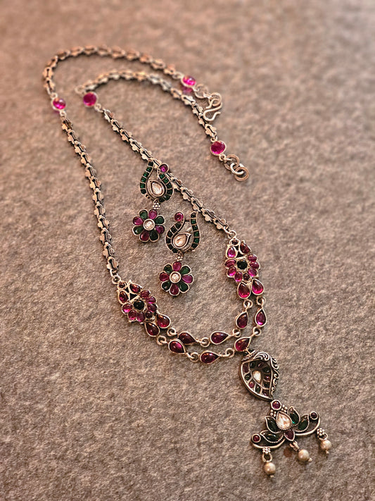 Kempu nakash-style necklace set