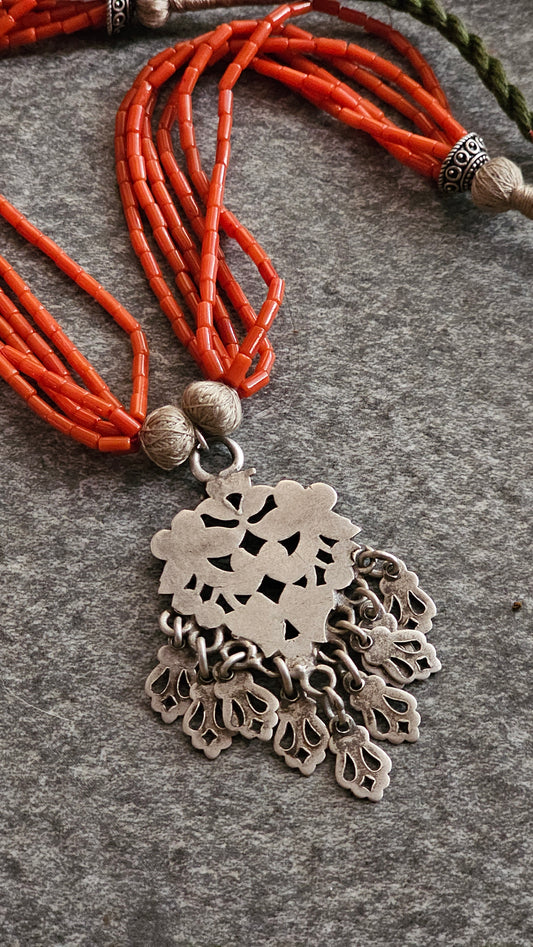 Italian Coral necklace vintage silver