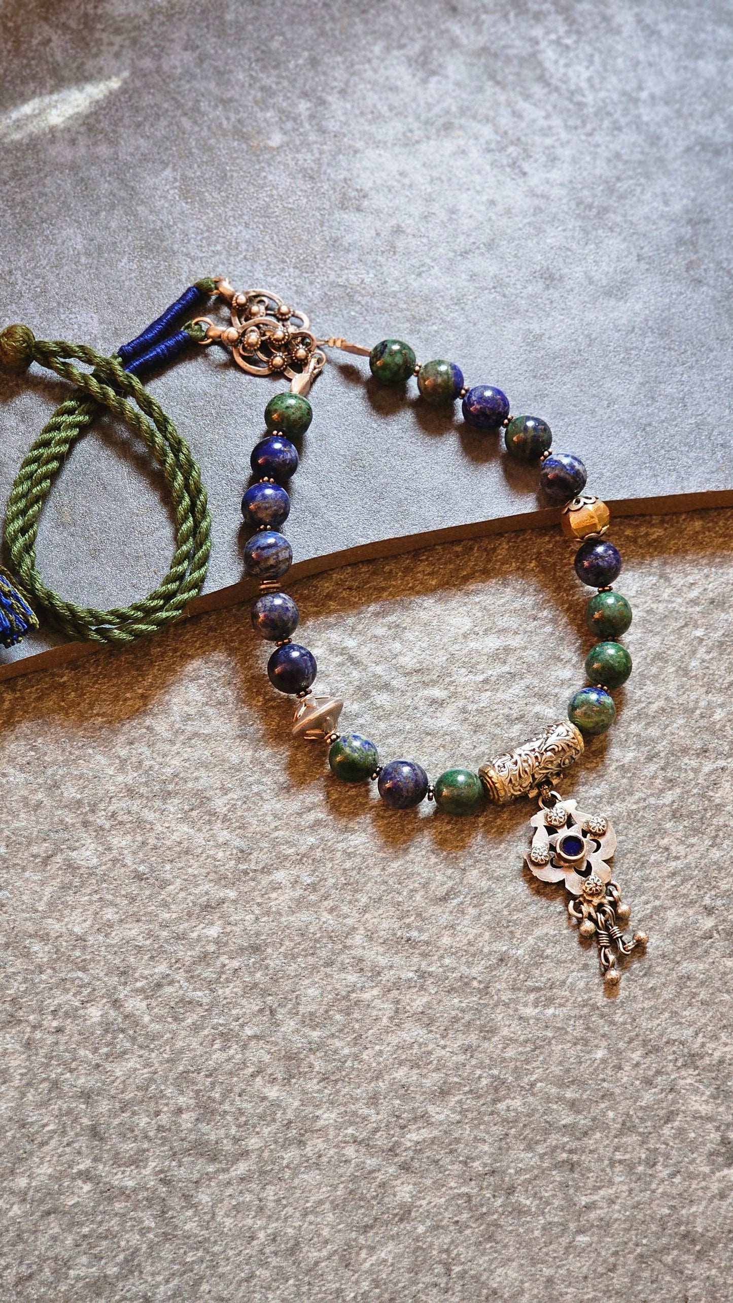 Azurite Malachite gemstone necklace dumroo pendant