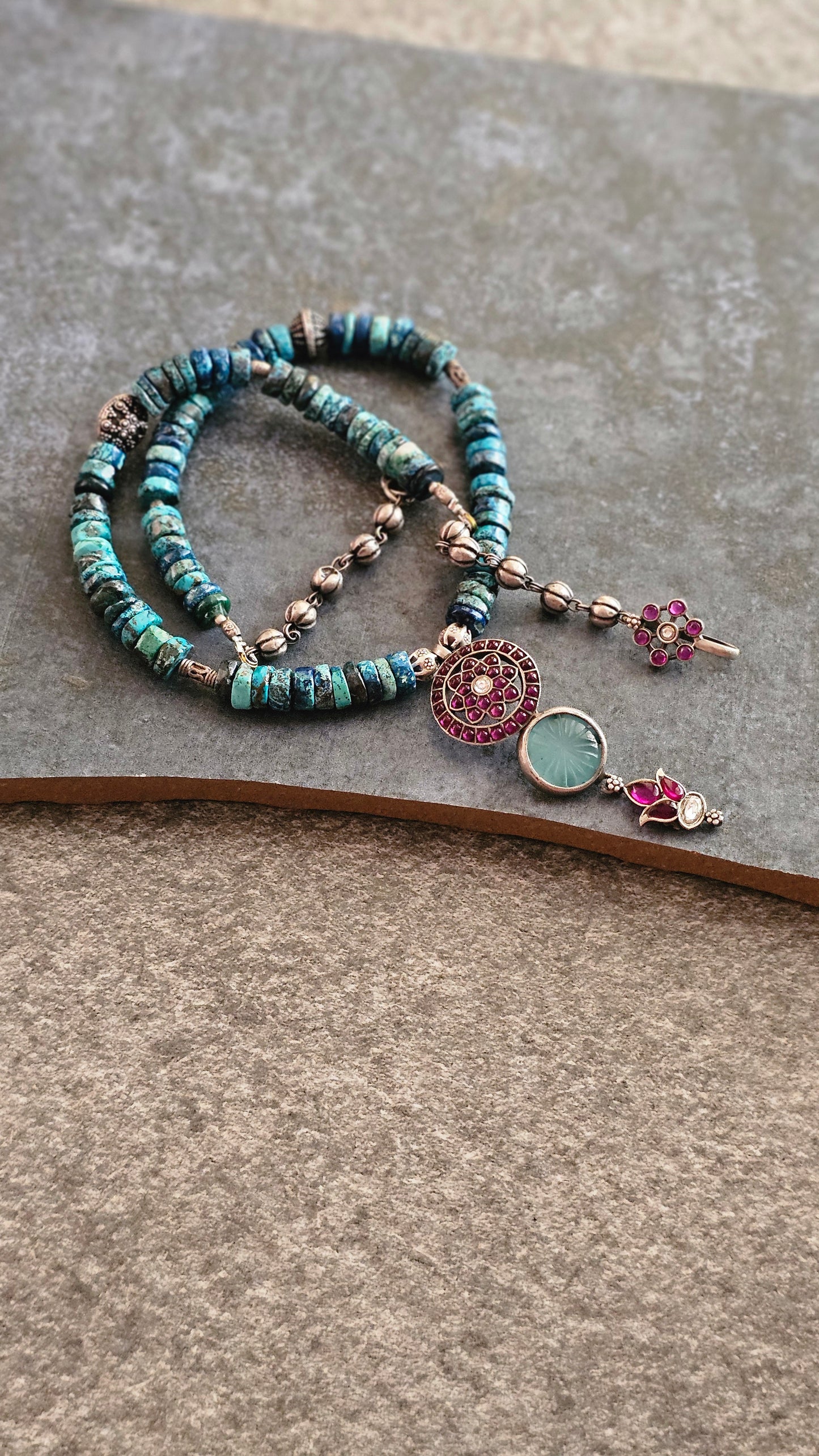 Azurite gemstone kempu pendant necklace