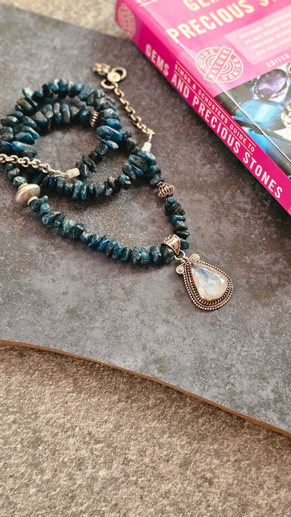 Rough-Cut Apatite & Rainbow Moonstone Necklace