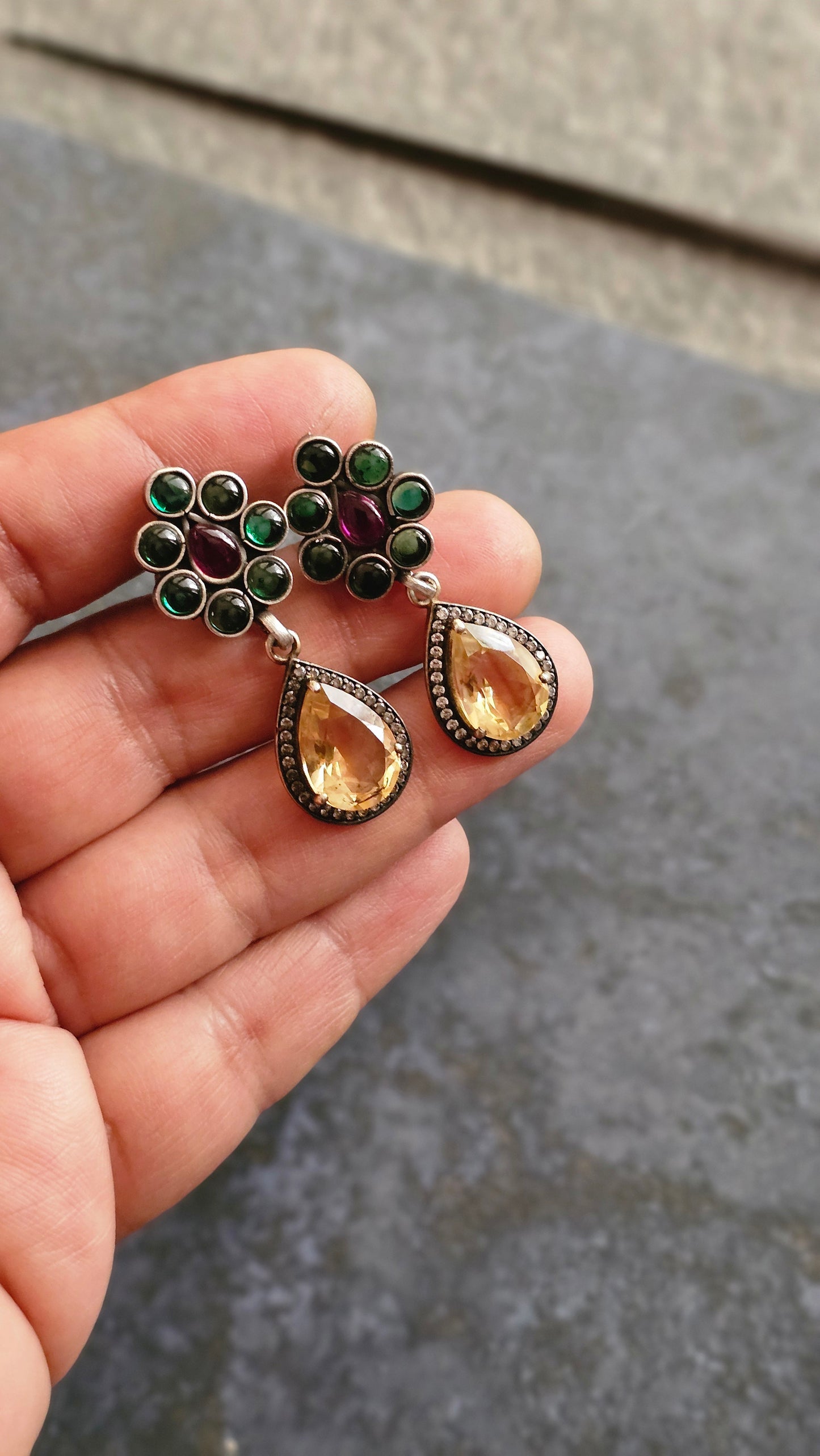 Surya Pushpa – Kempu & Citrine Earrings