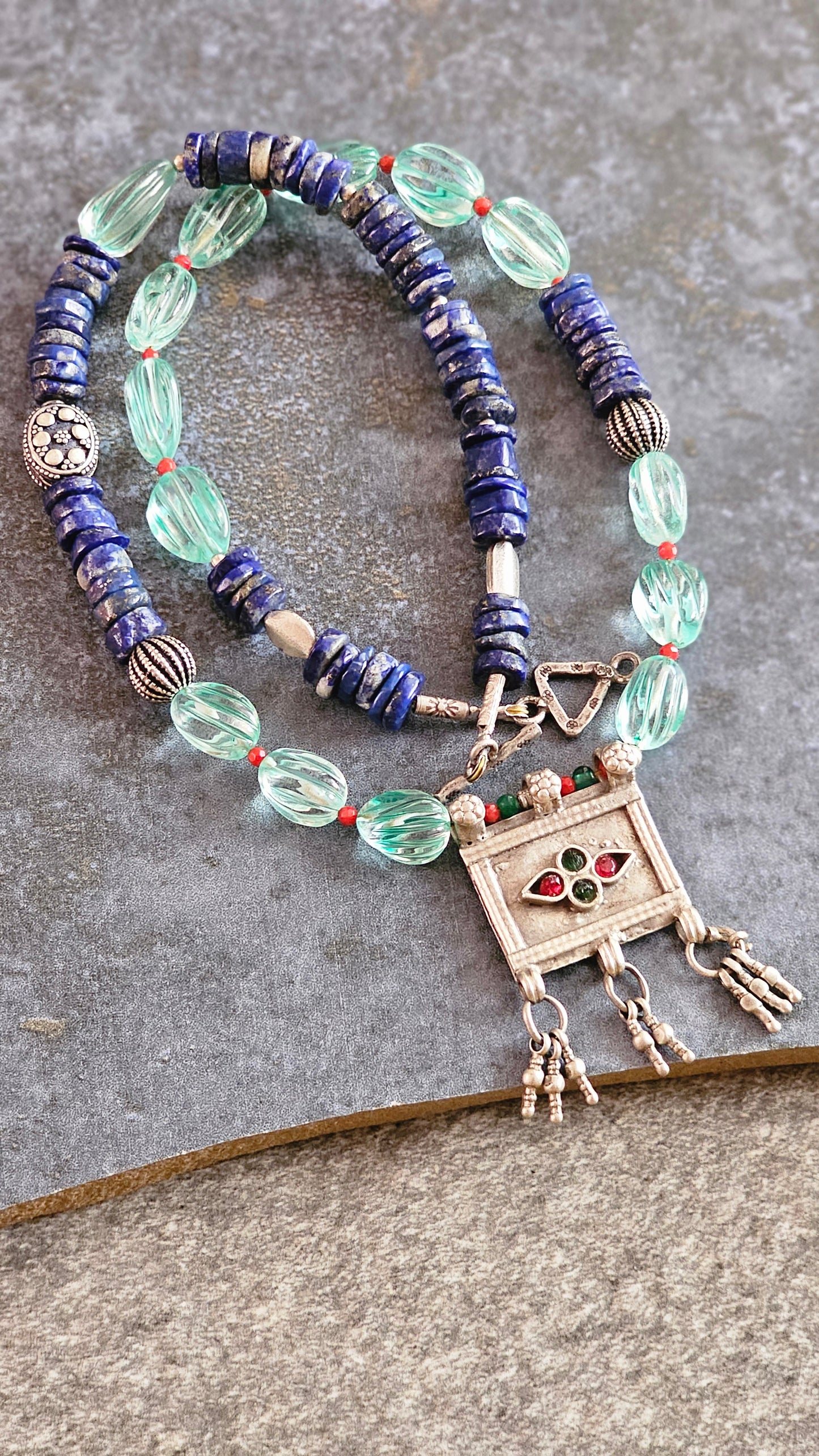 Aquamarine and lapis lazuli necklace with vintage elements