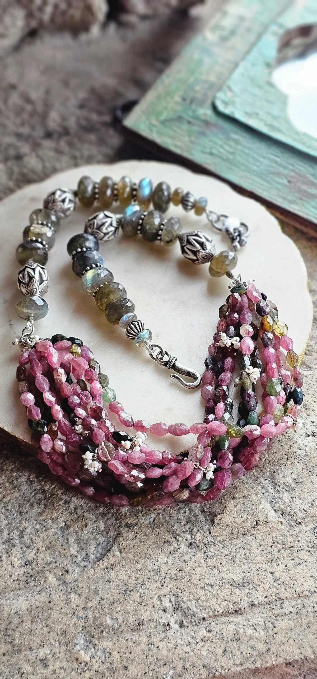Beautifully Complicated |Soul Strung