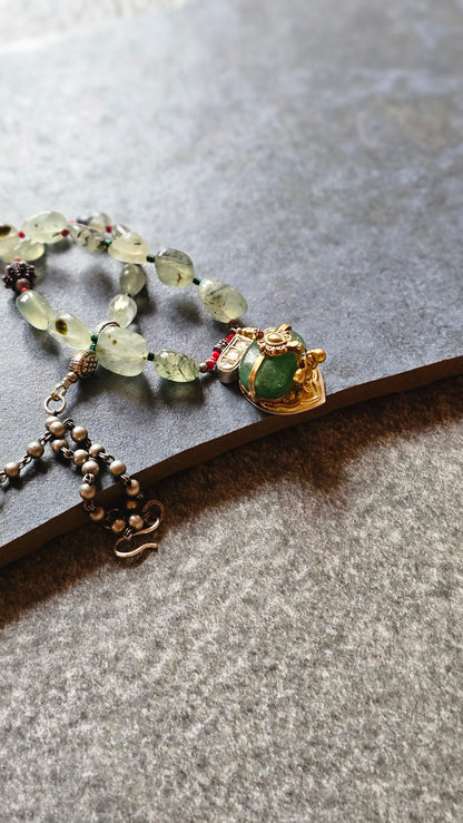 Prehnite gemstones emerald tumble pendant necklace