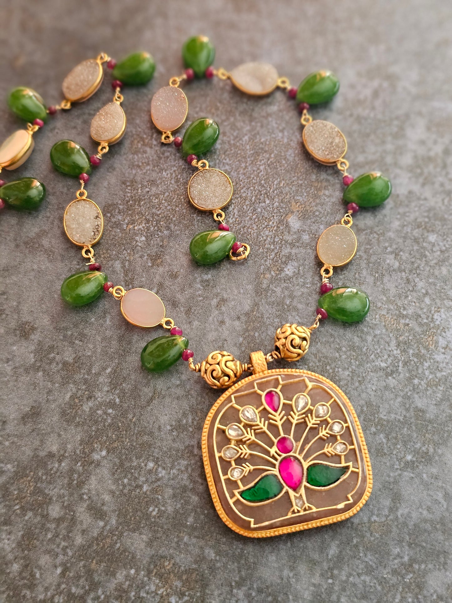Gold polish kundan inlay pendant druzzy stone necklace