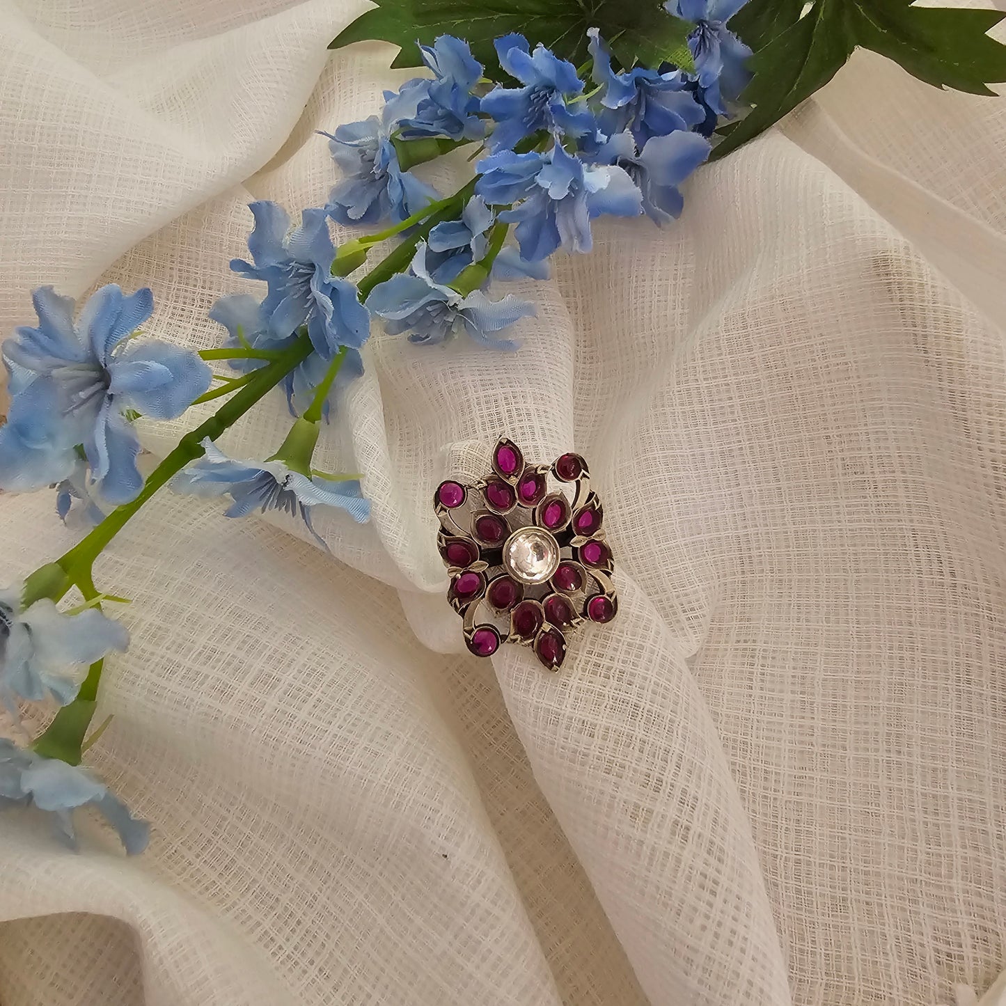 Silver 92.5 kemp and moissanite ring