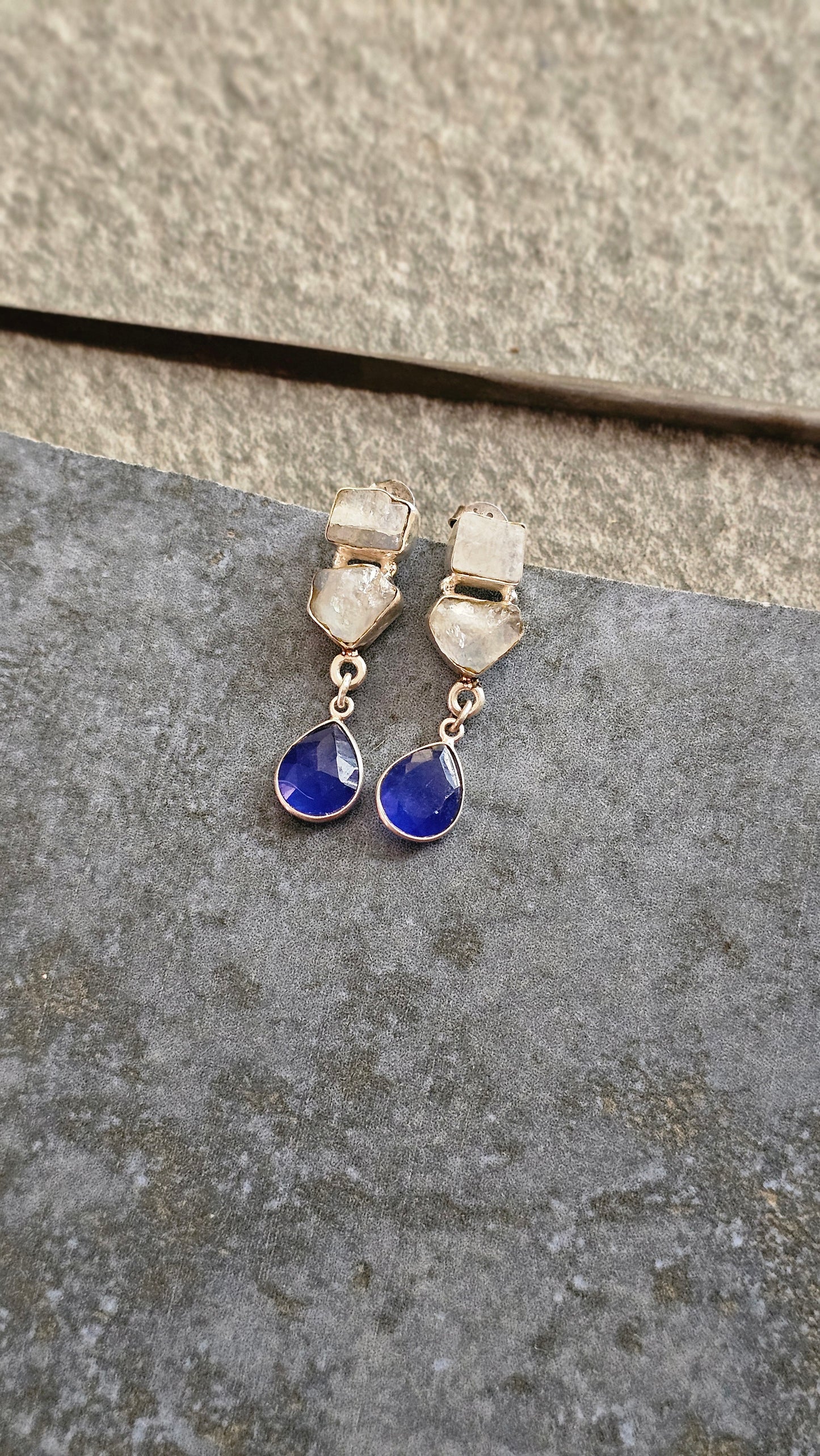 Neel Tara – Moonstone & Blue Chalcedony Earrings