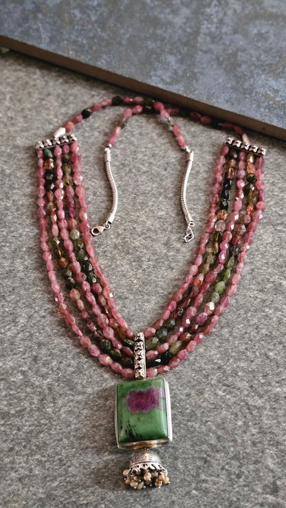 GULABI, SORT Of | SOUL STRUNG