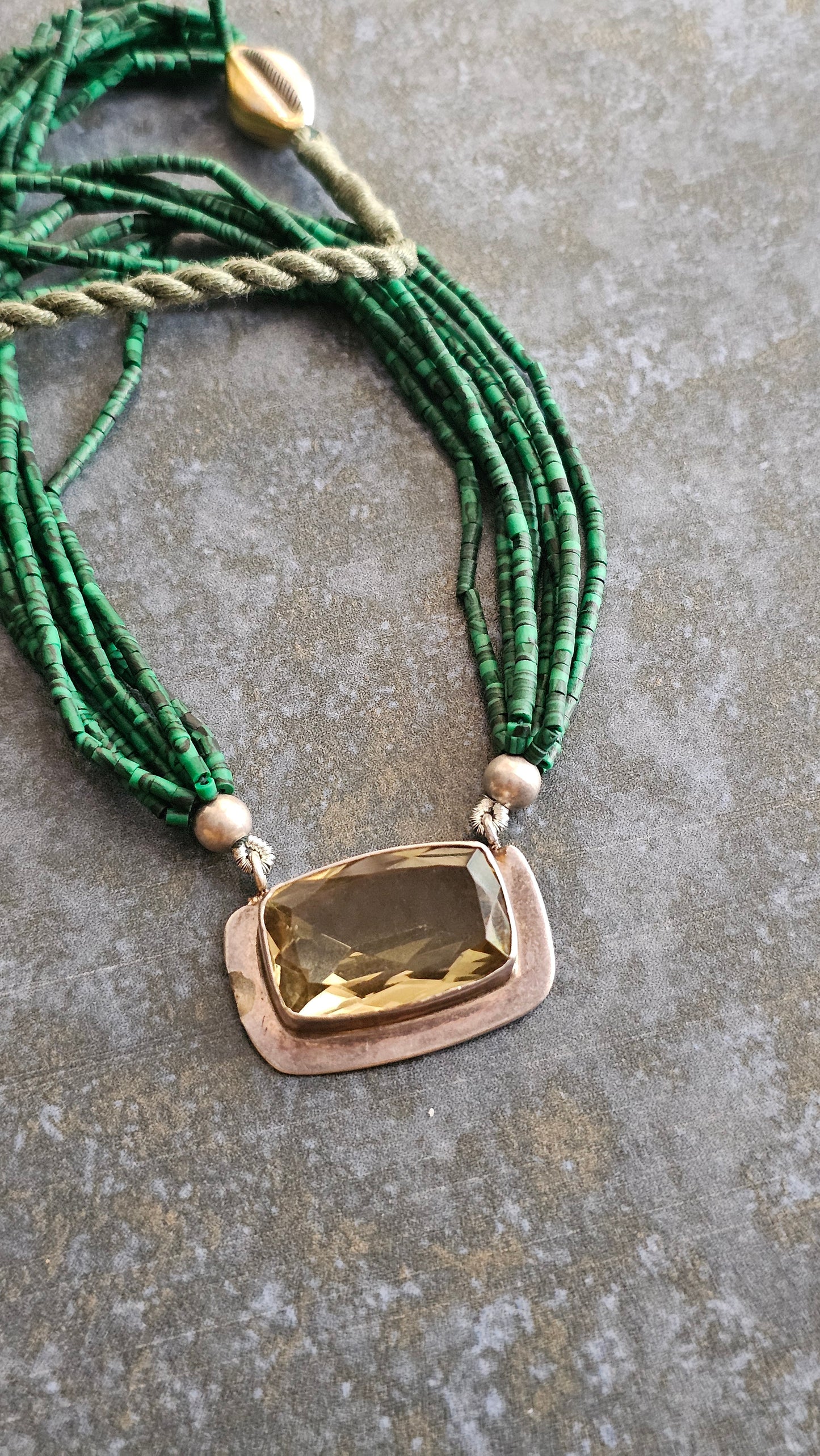 Malachite strings necklace with citrine pendant