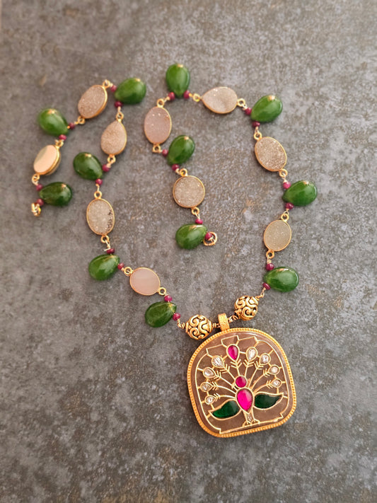 Gold polish kundan inlay pendant druzzy stone necklace