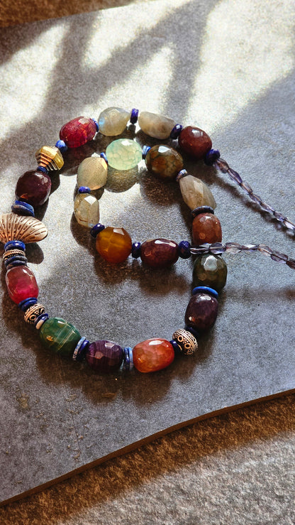 Precious gemstone labrodrite necklace