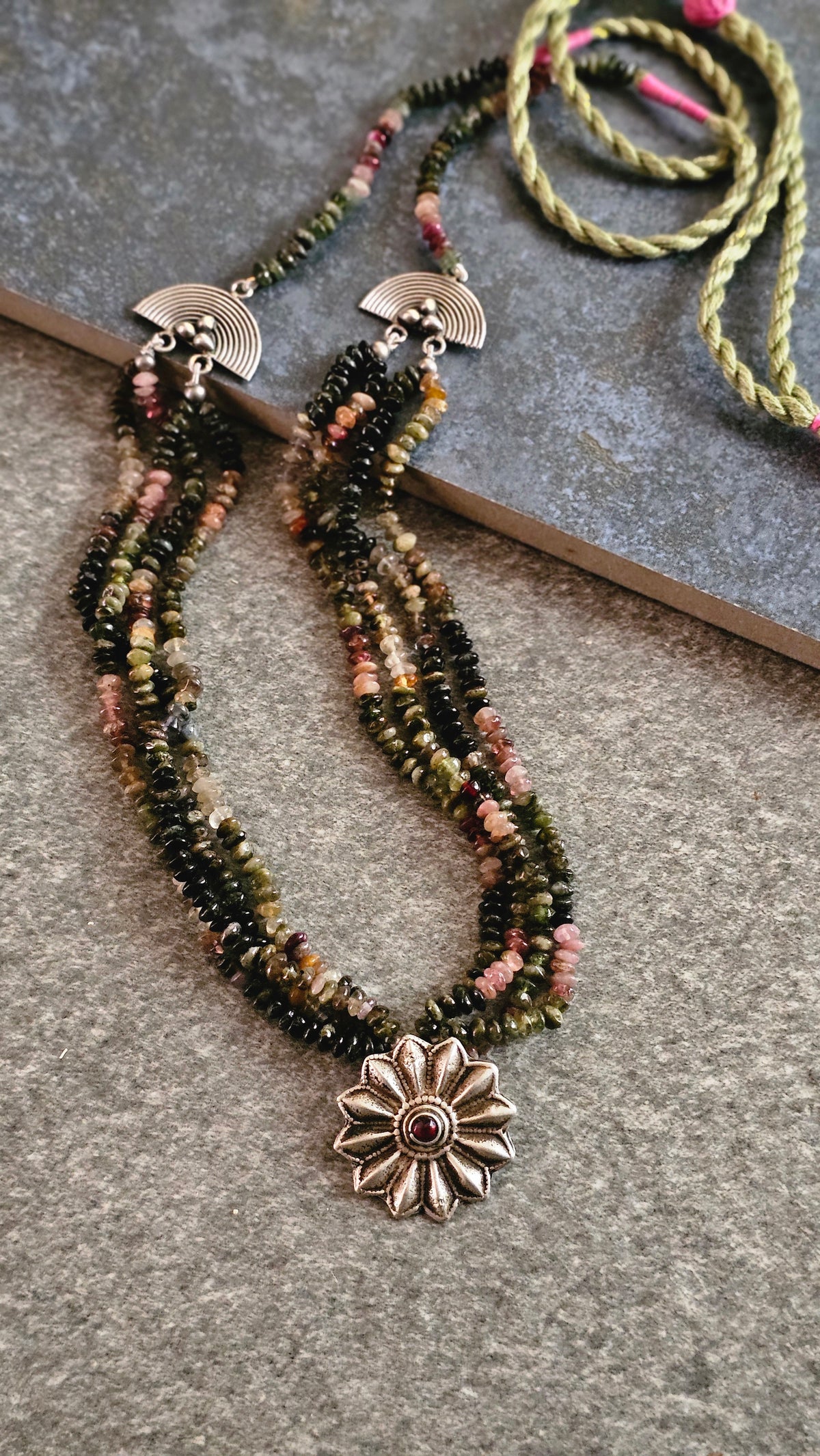UNDERSTORY | SOUL STRUNG