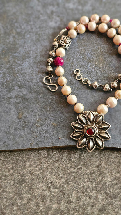 Fresh water pearls vintage pendant