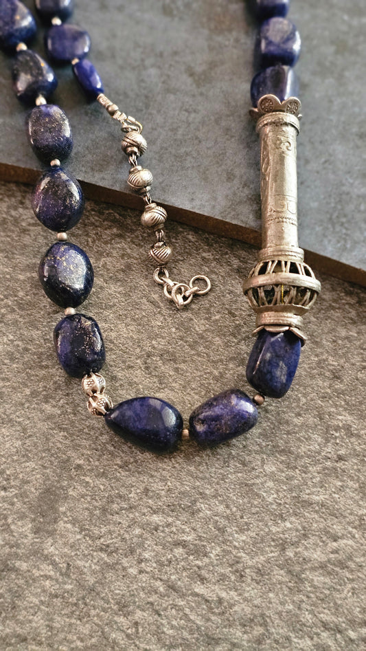 Lapis lazuli necklace with vintage elements